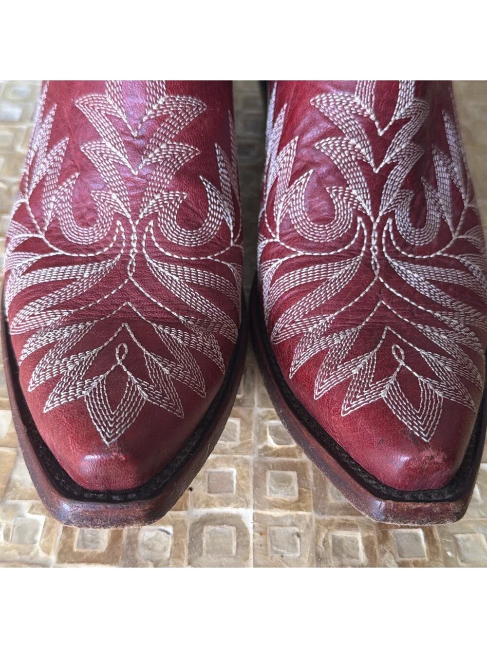 Ariat this pair