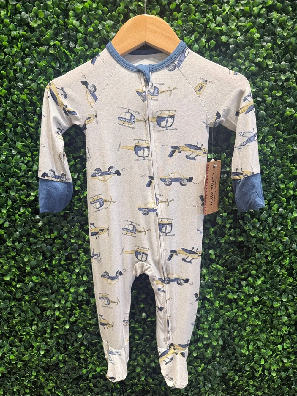 Bamboo Zipper Romper Helicopters, Planes , Cars Print NEW So Soft • 9 Months