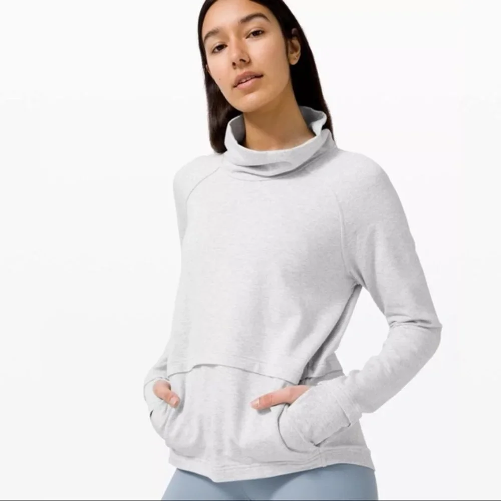 Lululemon‎ Heather Grey Find Your Unwind Pullover Sweater