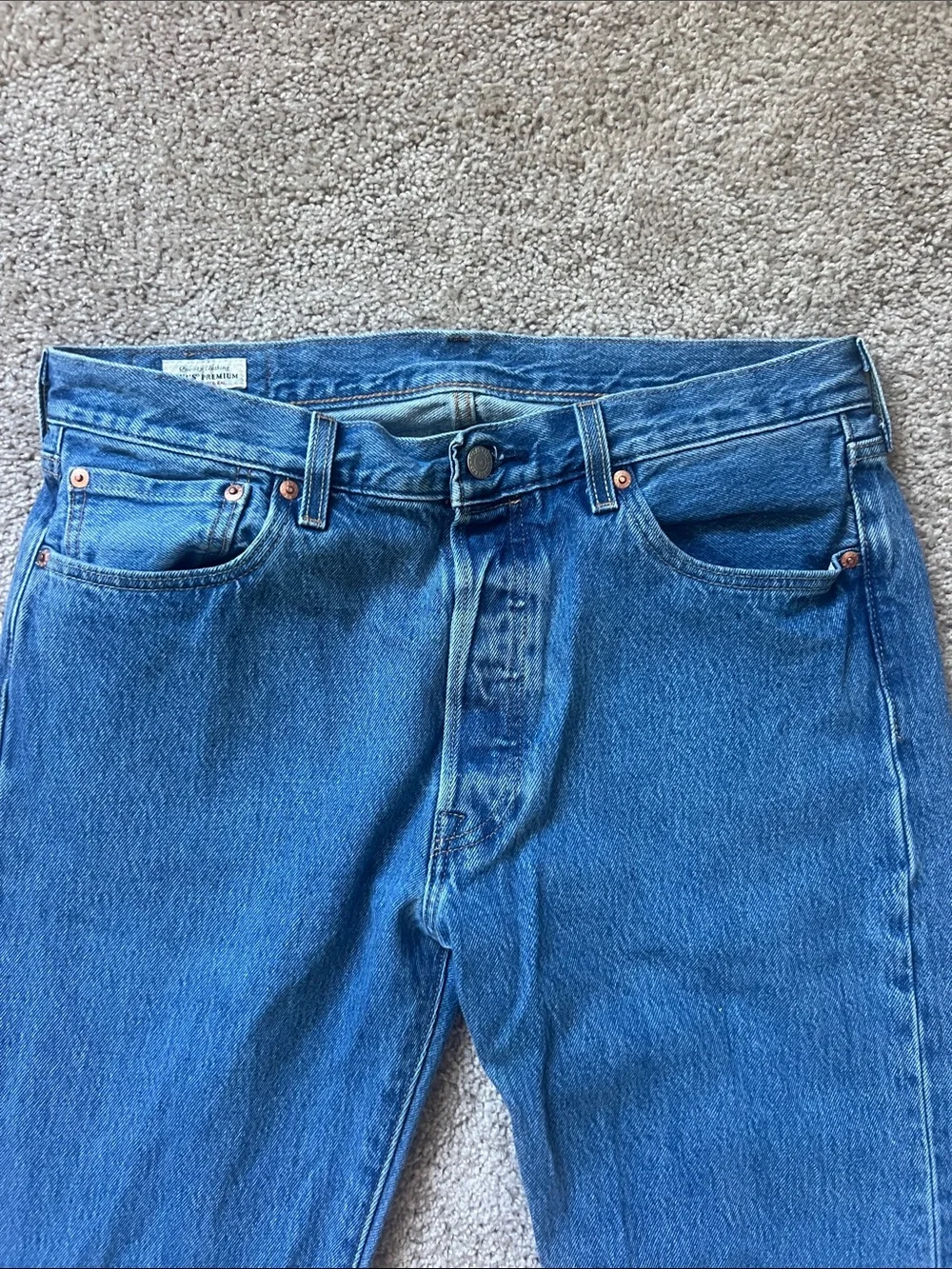 Levis timeless blue