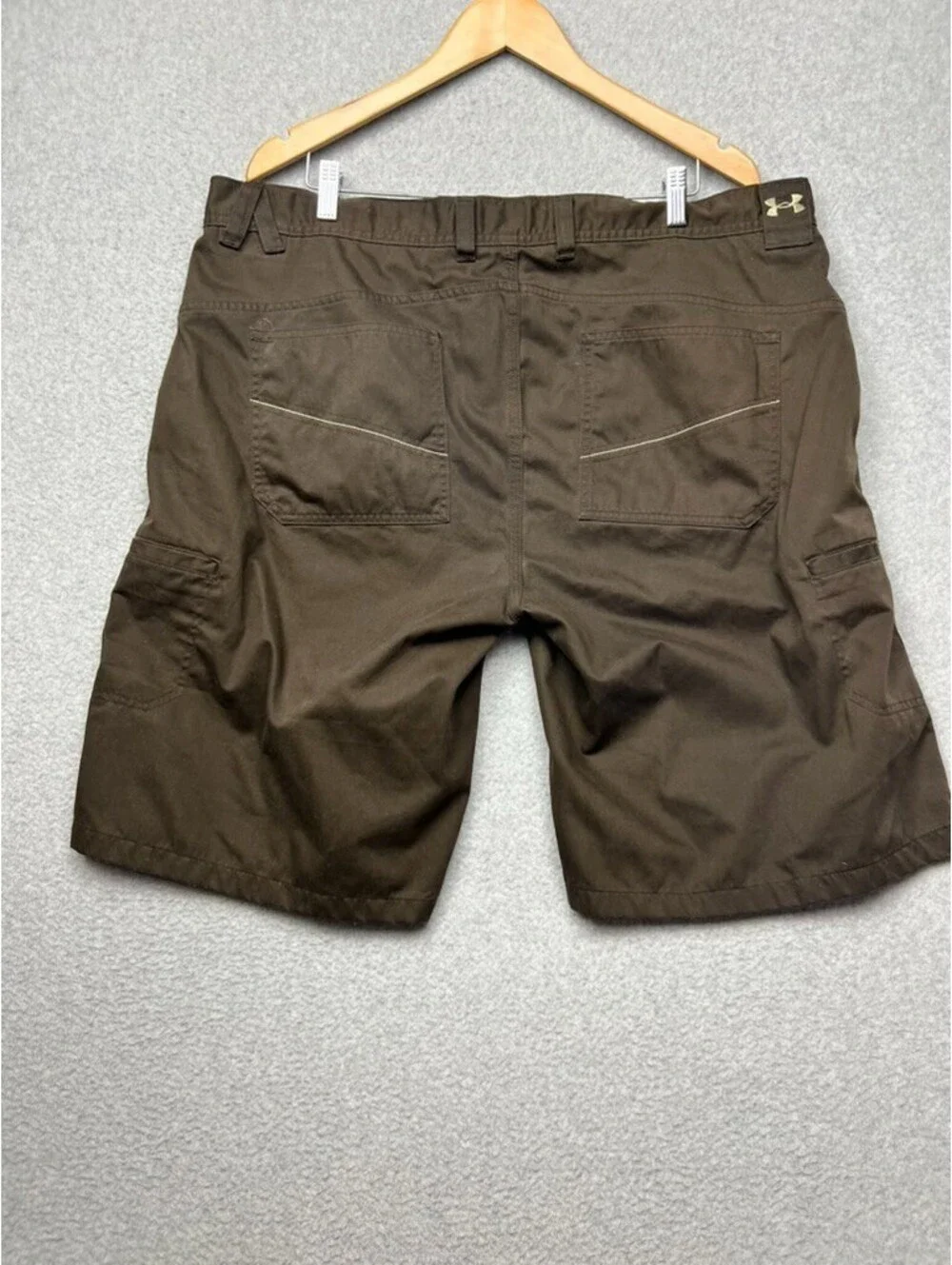 Under Armour Brown Cargo Shorts Mens 40 Gorpcore Utility Hiking Golf Chino Work