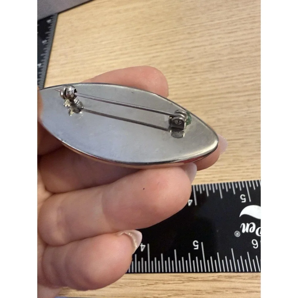 The Unbranded Brand oval enamel