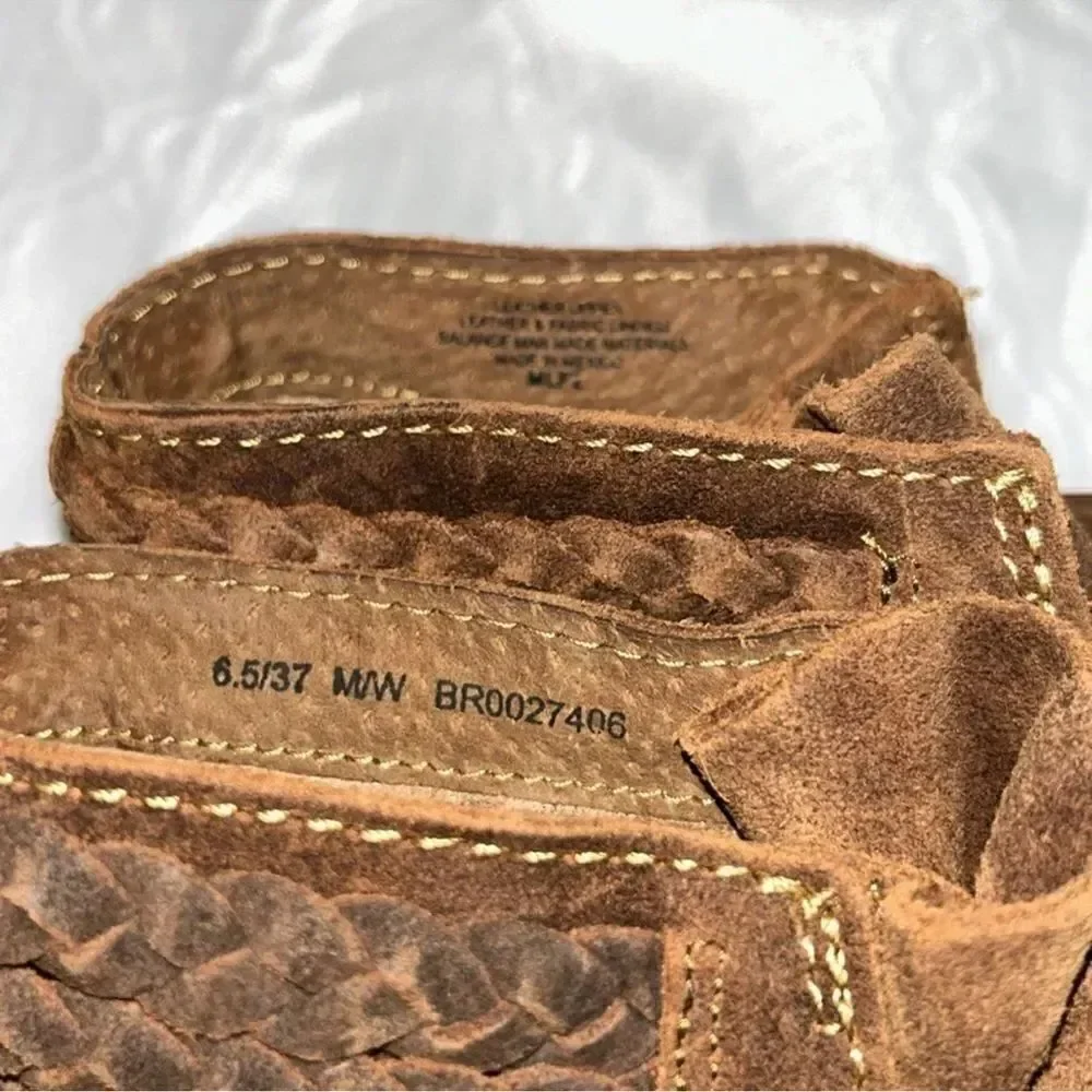 Born brown ankle lace