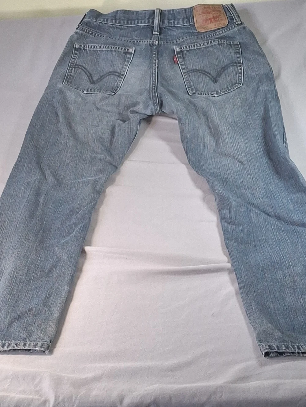 Levis relaxed fit