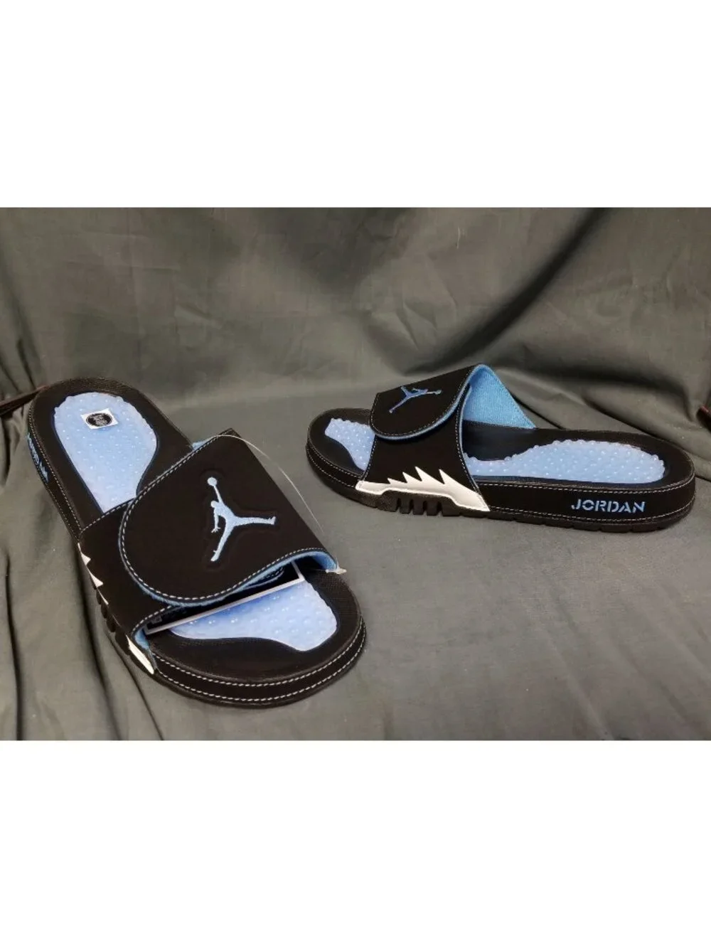 Jordan Hydro V Retro Sandals Black/Blue/White 555501 004 Mens Size 8 NEW w/TAG