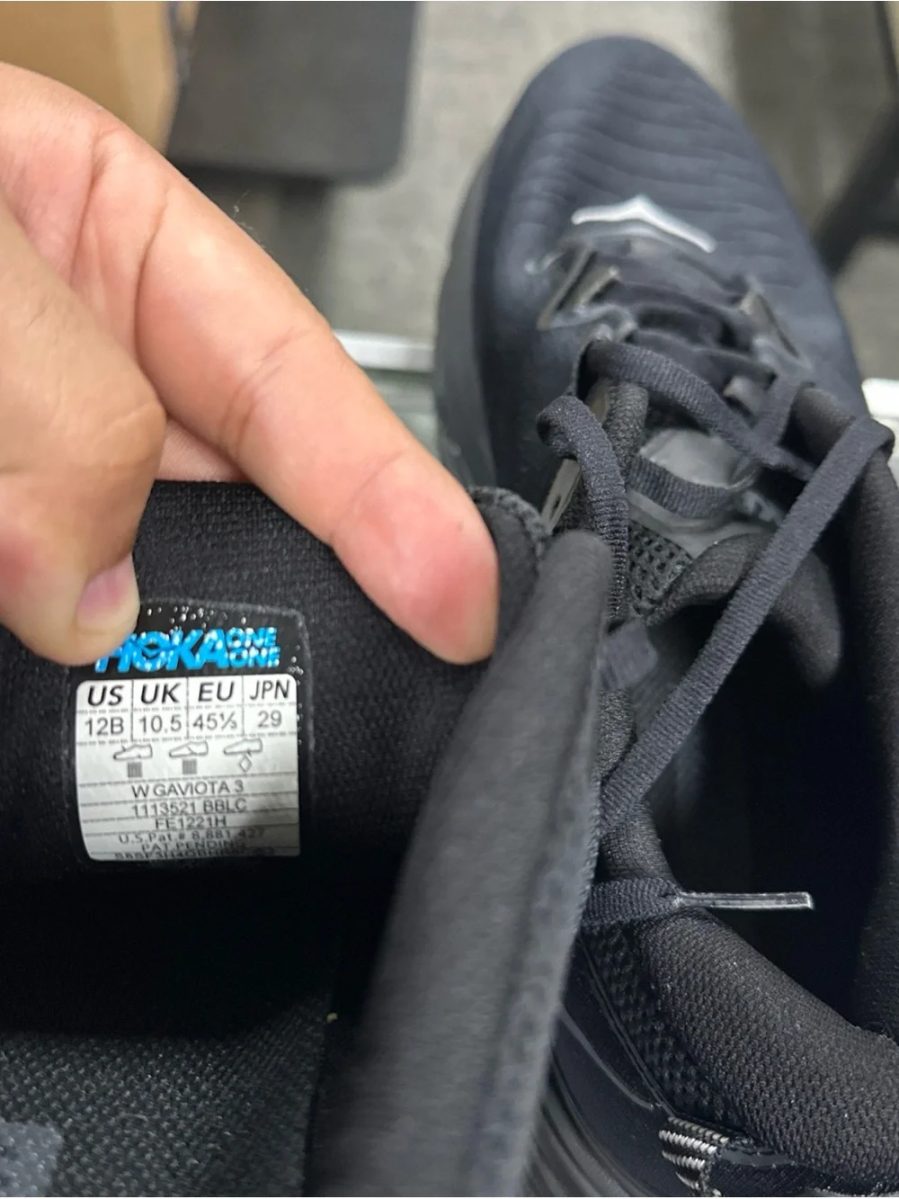 Hoka One One traction black