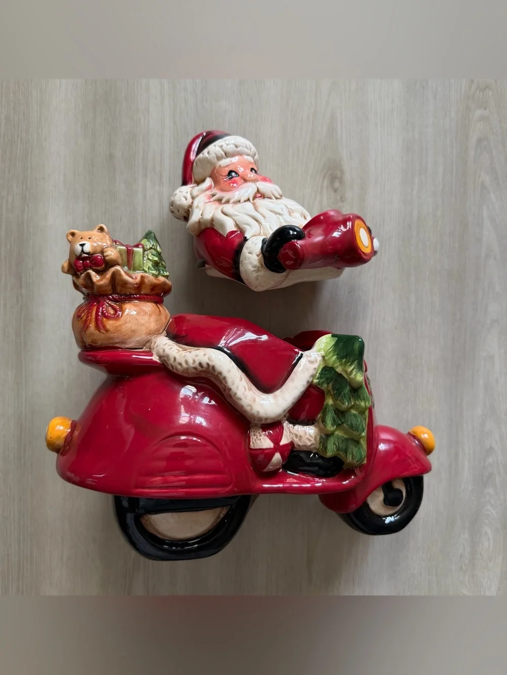 Vintage retro santa
