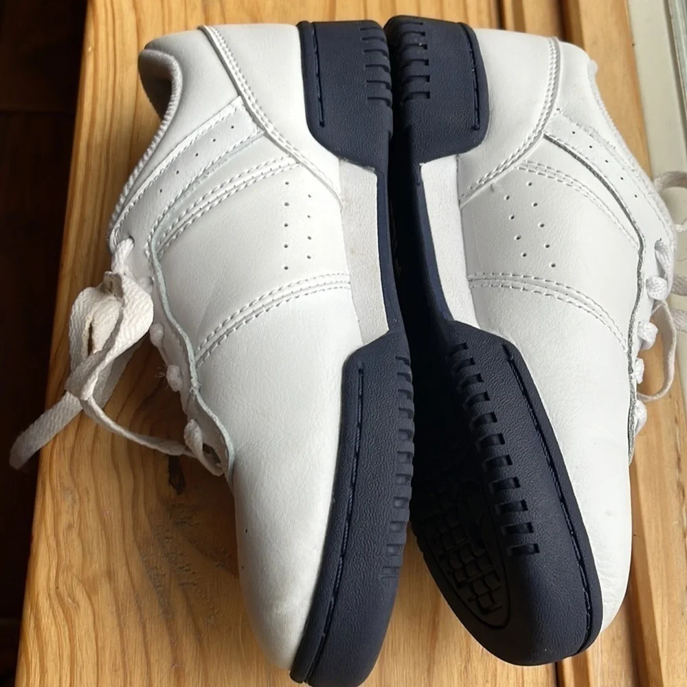 Fila tie shoes
