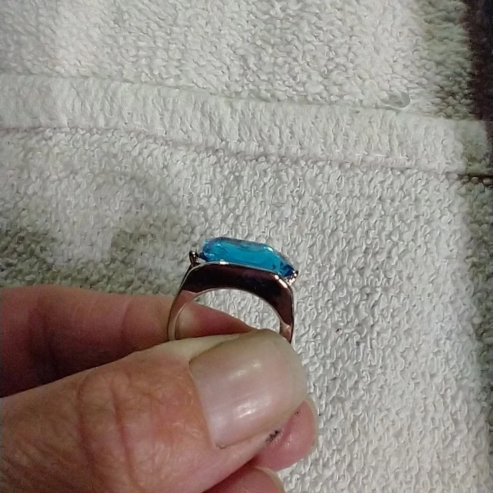 N/A blue silvertone crystal