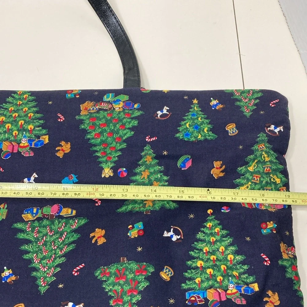 N/A christmas themed