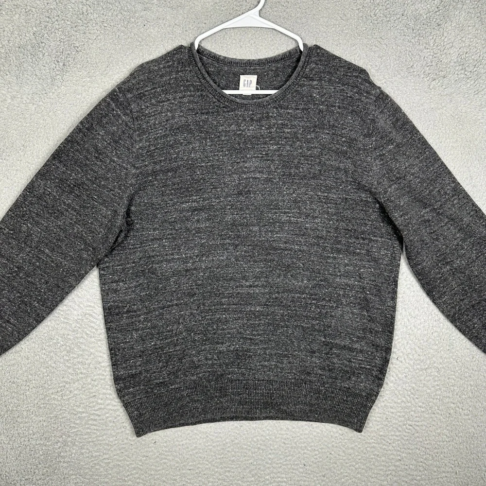 GAP this crewneck