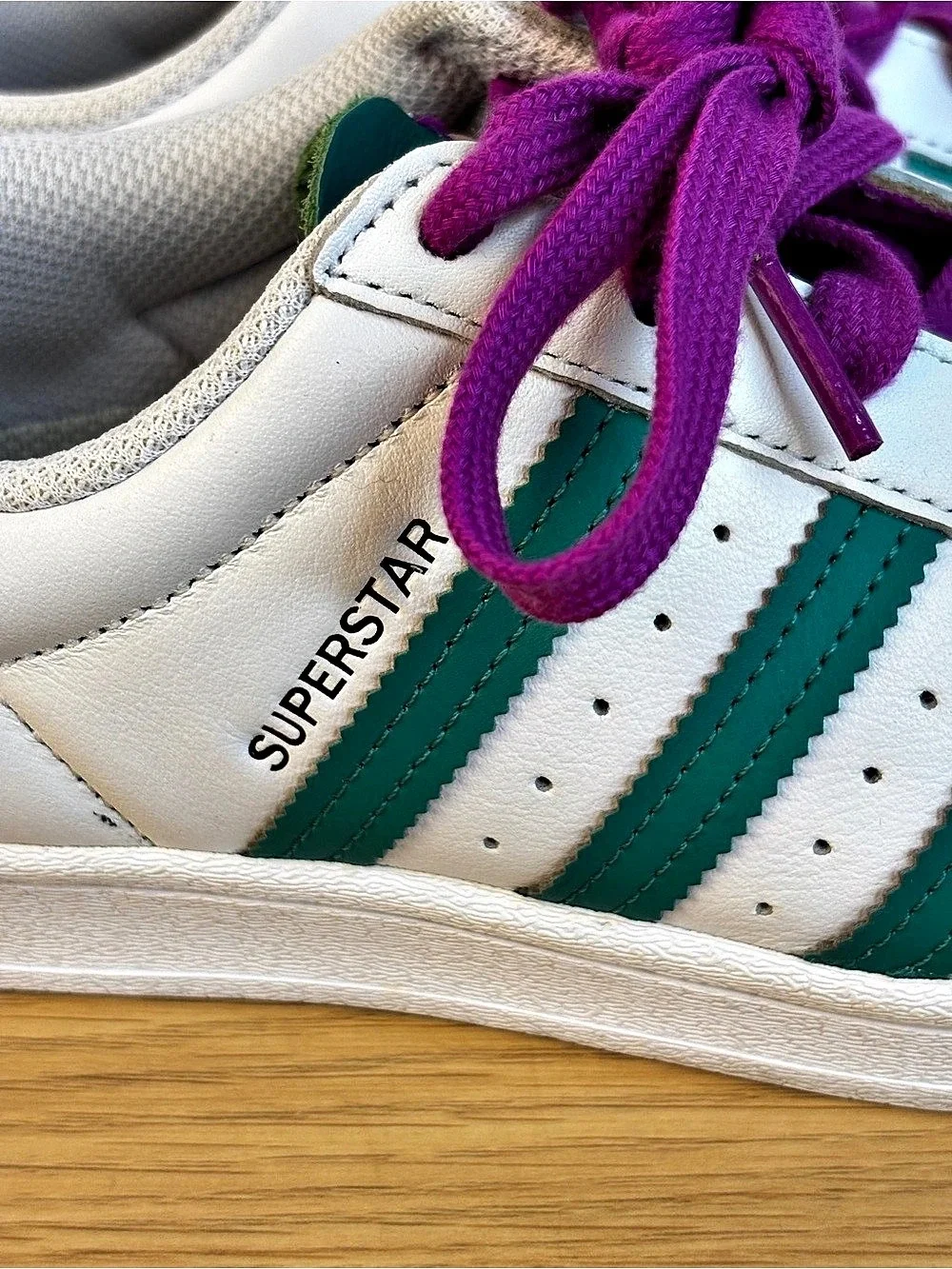 adidas Superstar White Glory Green Stripe Sneakers Purple Laces US 6.5 Woman’s
