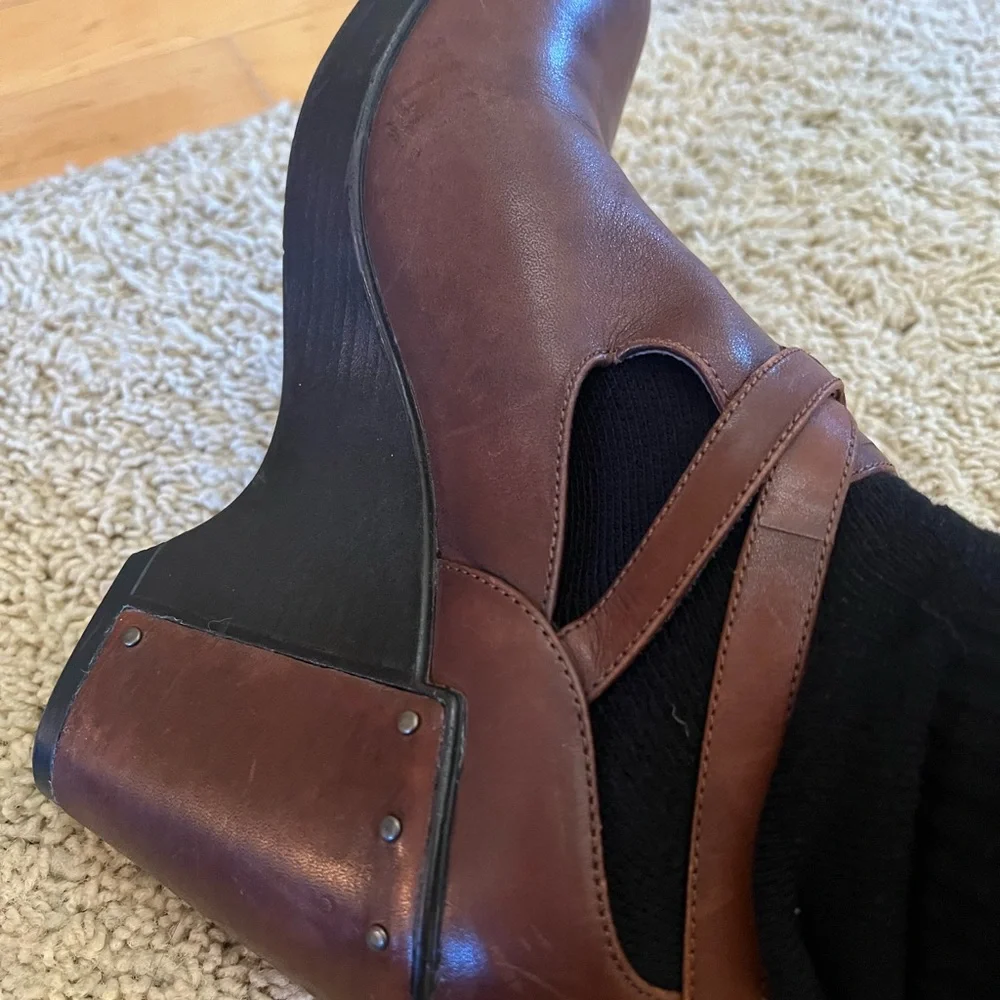 Dansko stylish brown