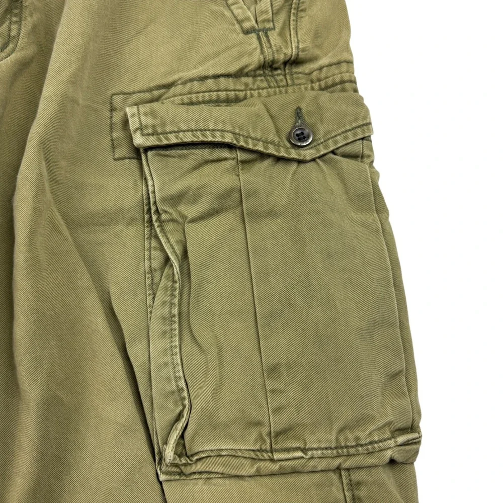 Levis measurements waist