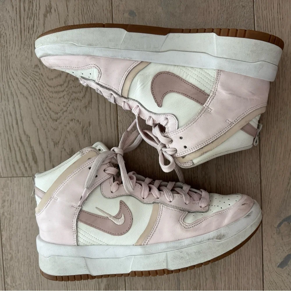 Nike preworn still