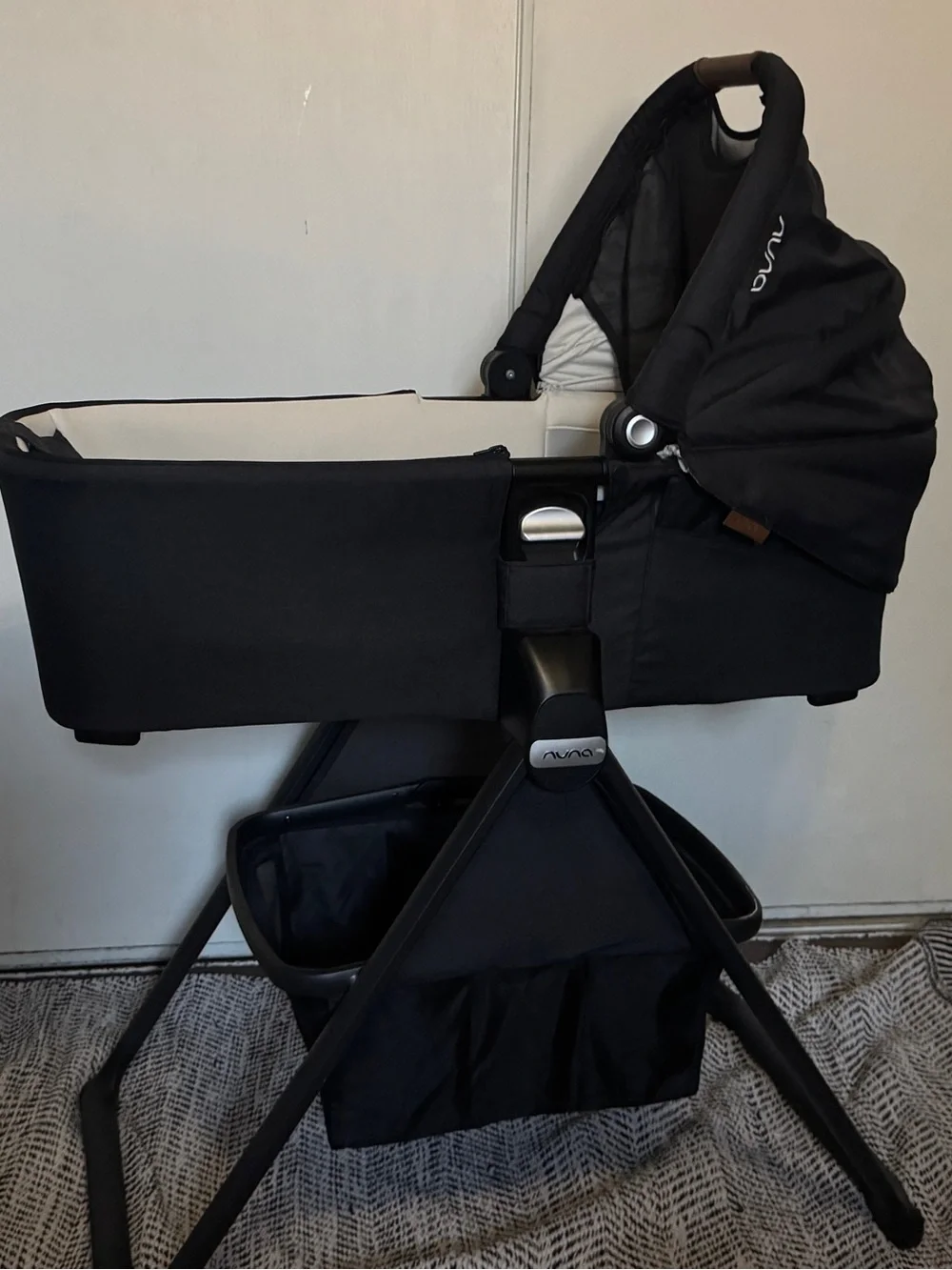 Nuna item shown