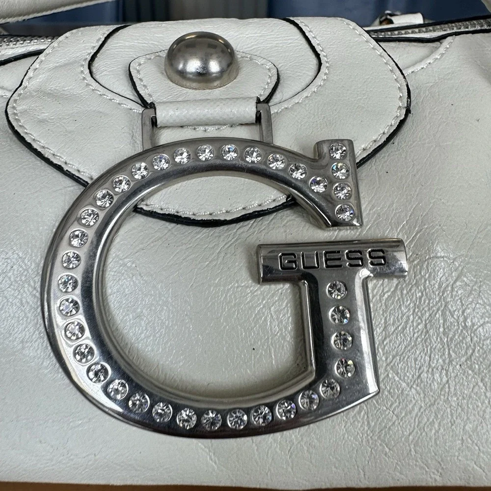Guess chic satchel
