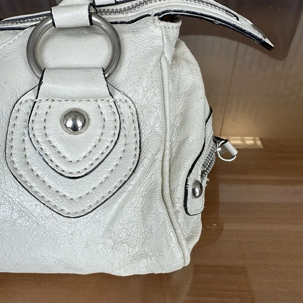 Guess chic satchel