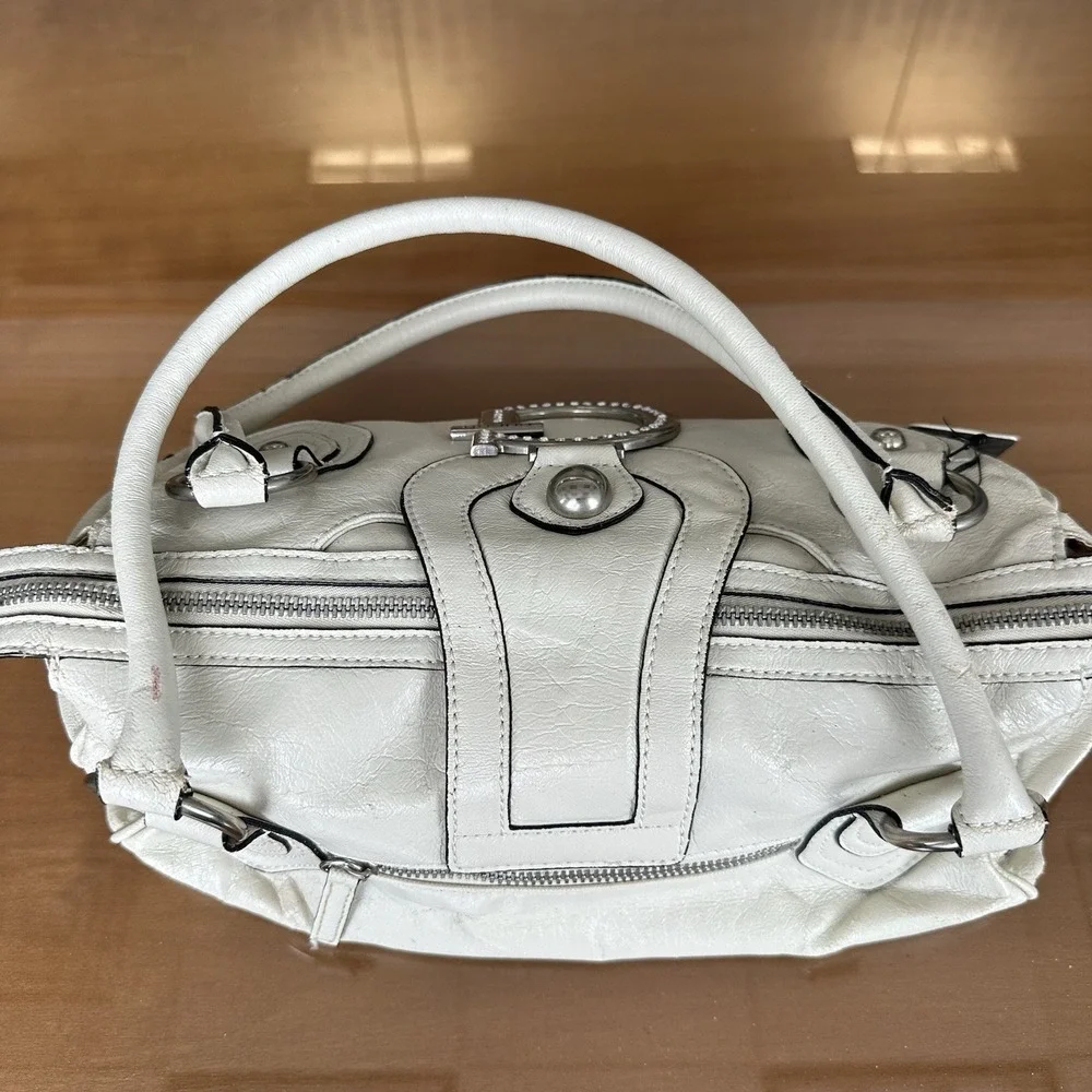 Guess chic satchel