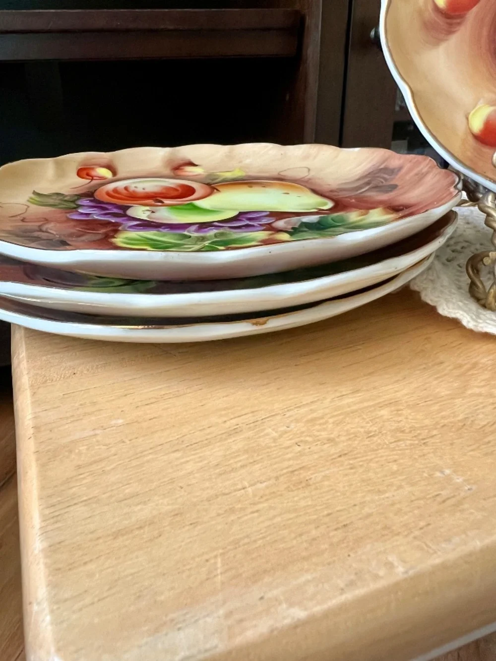 Lefton each plate