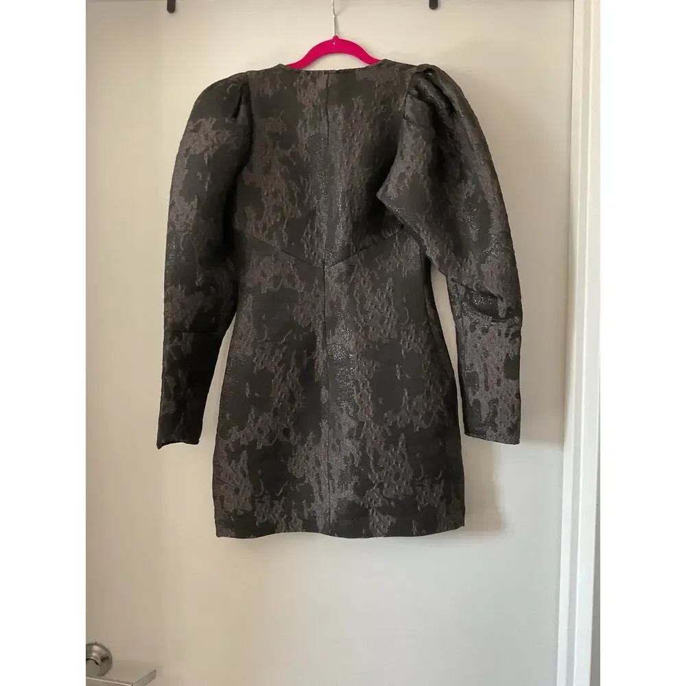 H&M this black