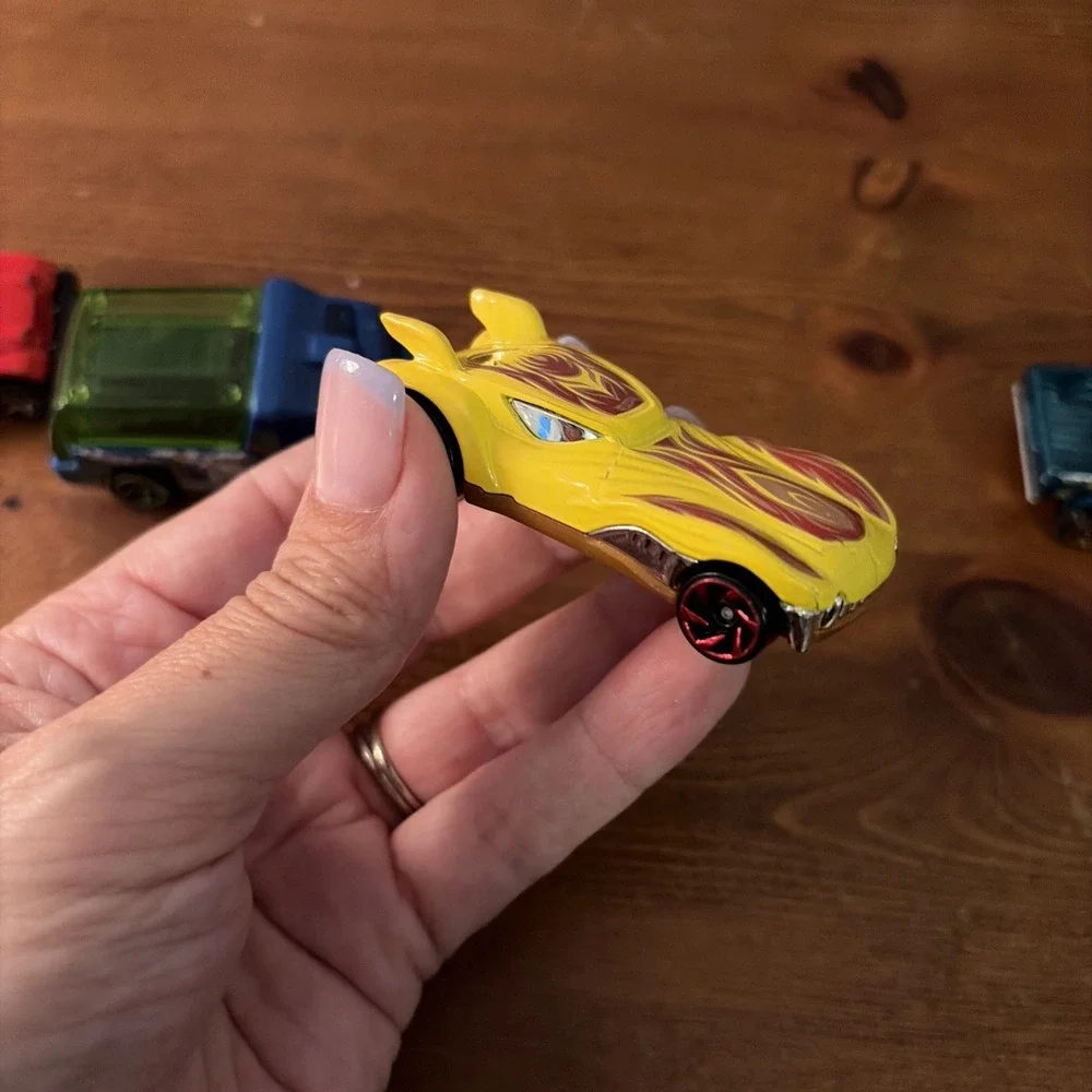 Hot Wheels preowned please