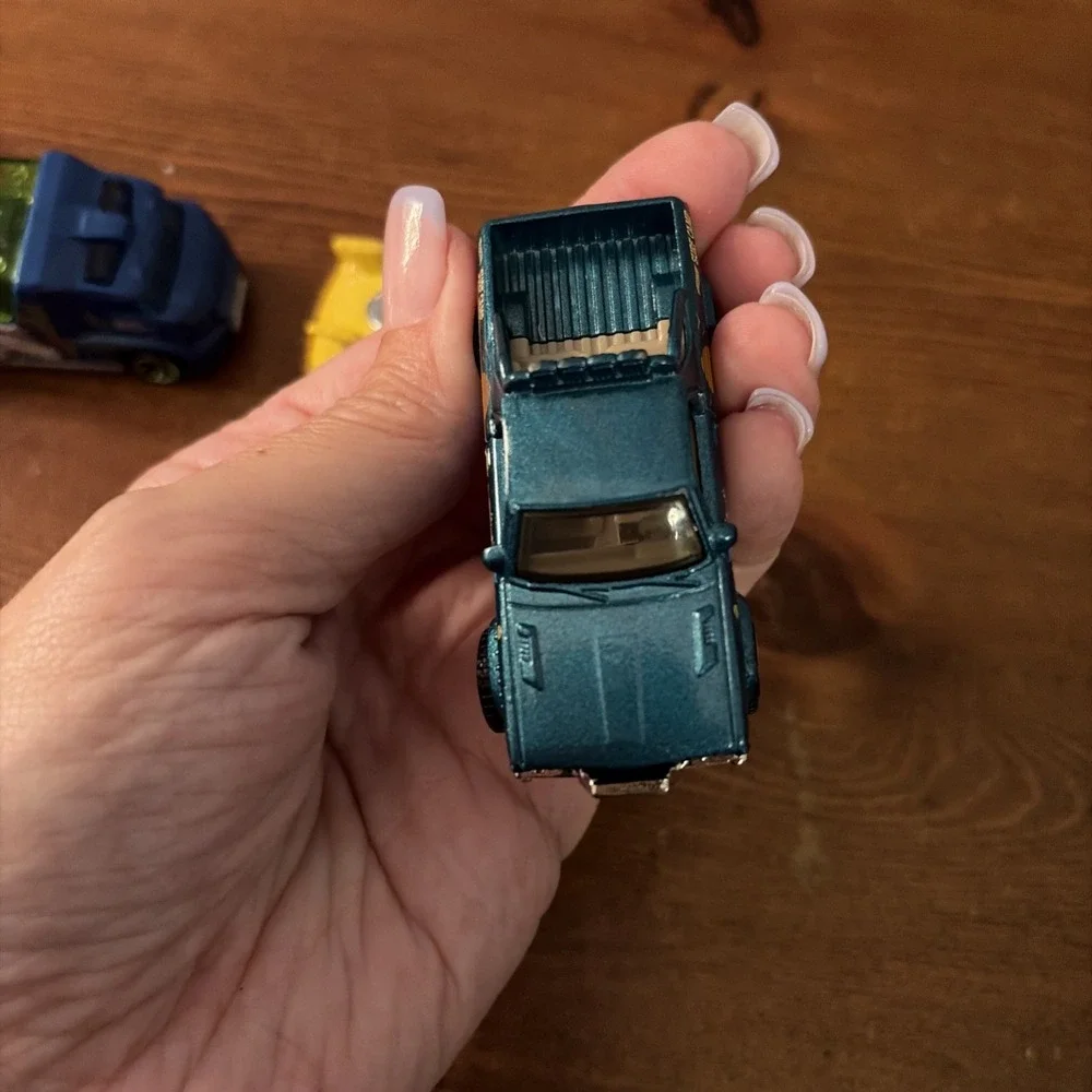 Hot Wheels preowned please