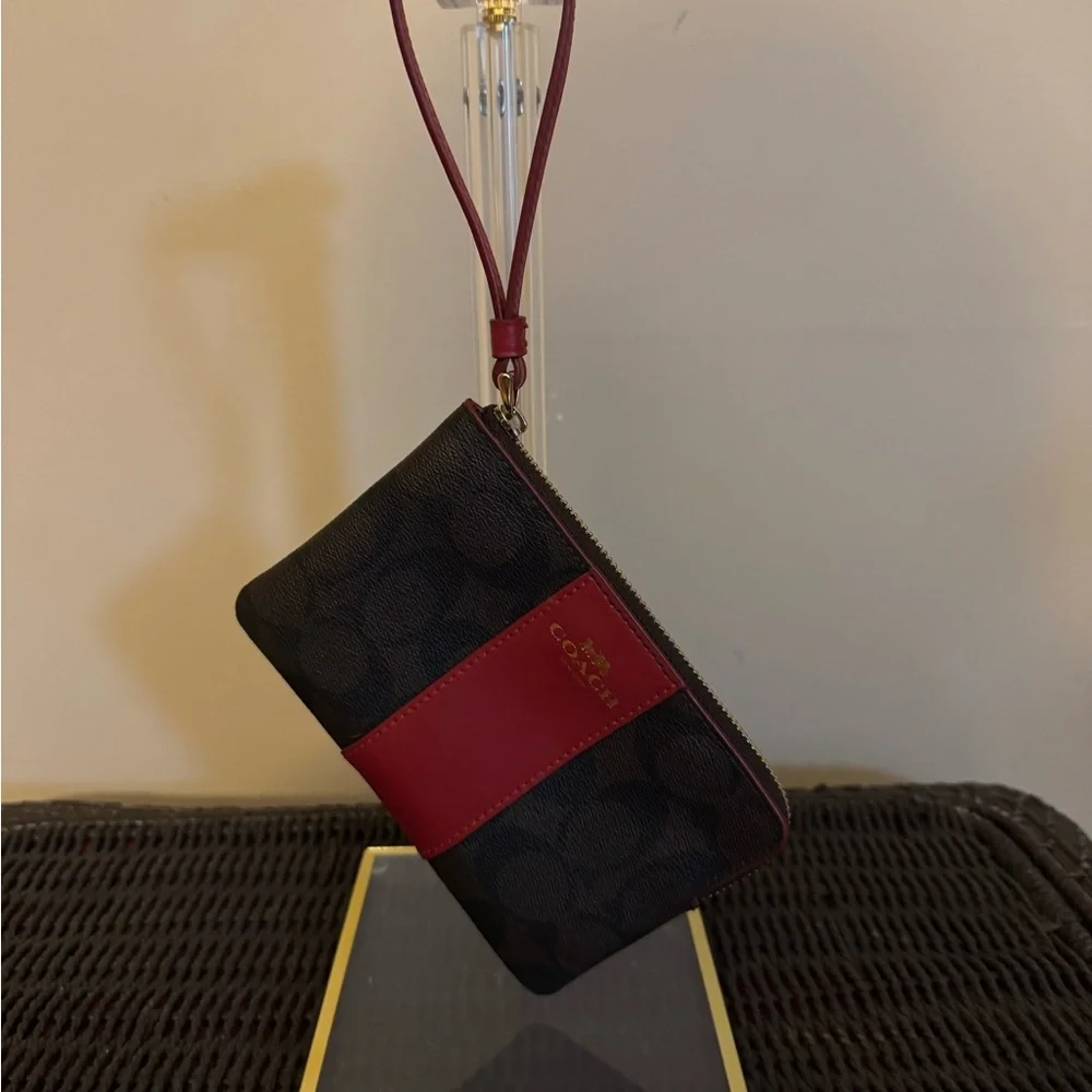Coach elegant wristlet