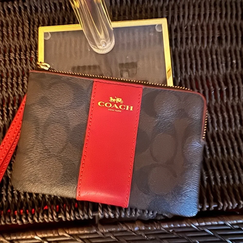 Coach elegant wristlet