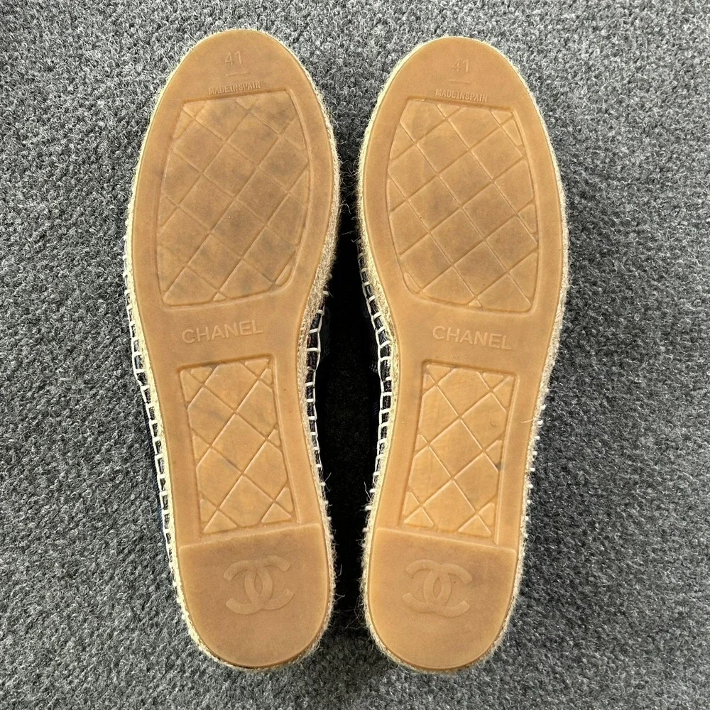 CHANEL authentic cc
