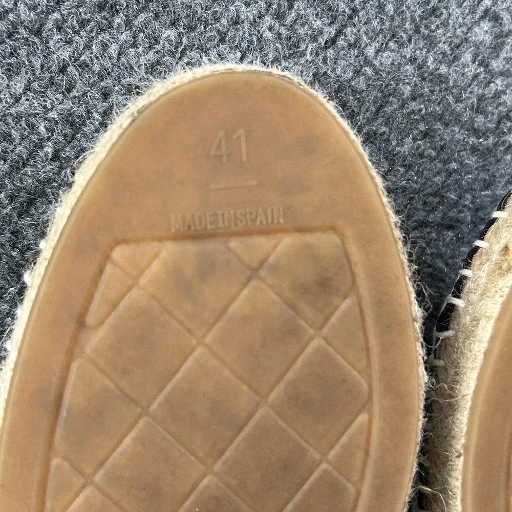 CHANEL authentic cc