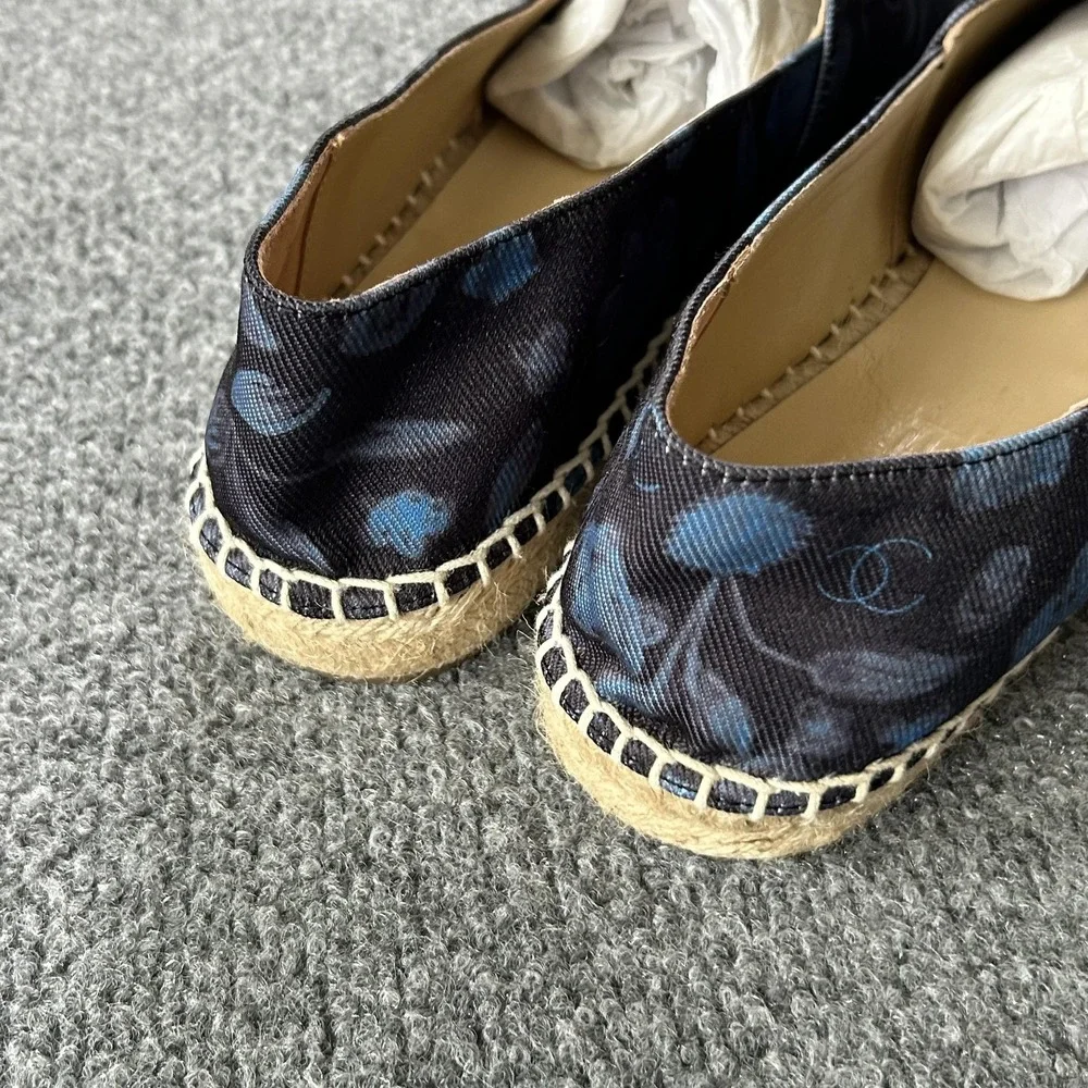 CHANEL authentic cc