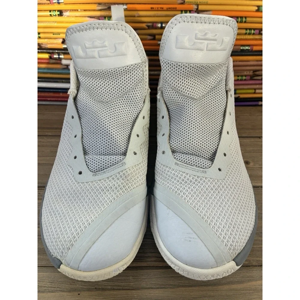 Nike lebron witness