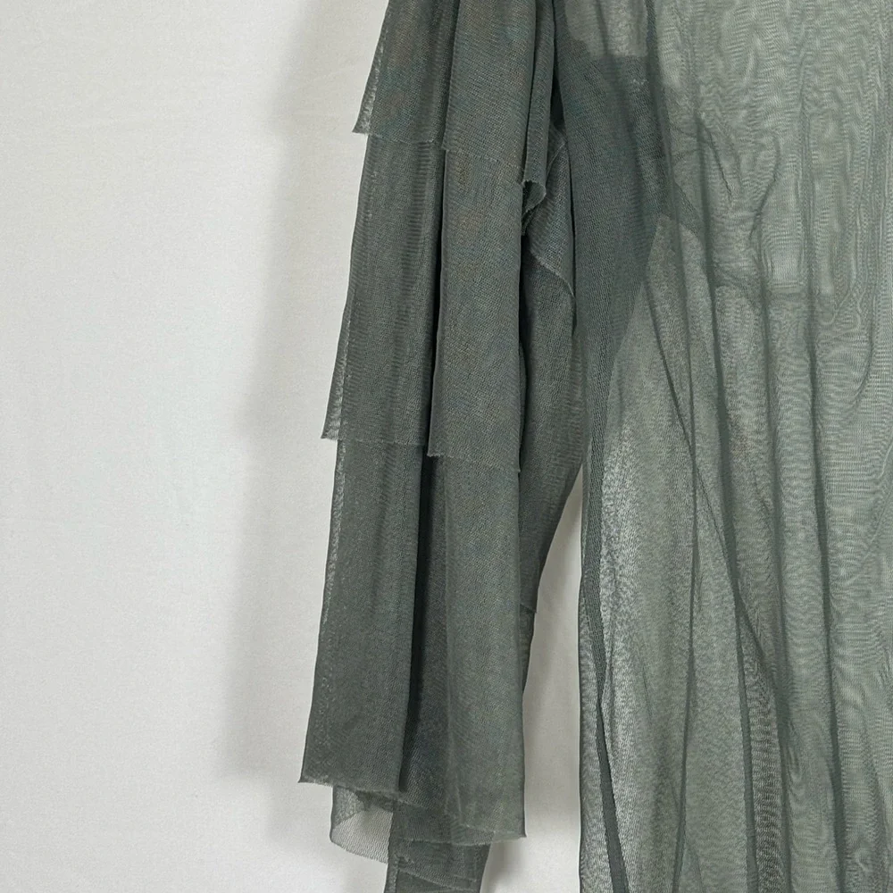 Zara layered sleeves